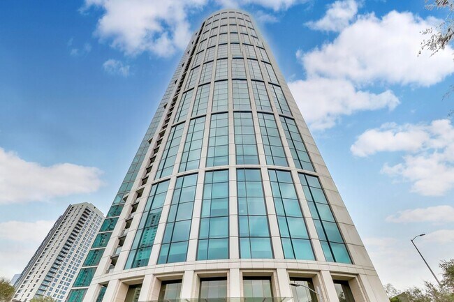 Building Photo - Luxury High-Rise Living | Stunning Bay Bridge Views from the 31st Floor