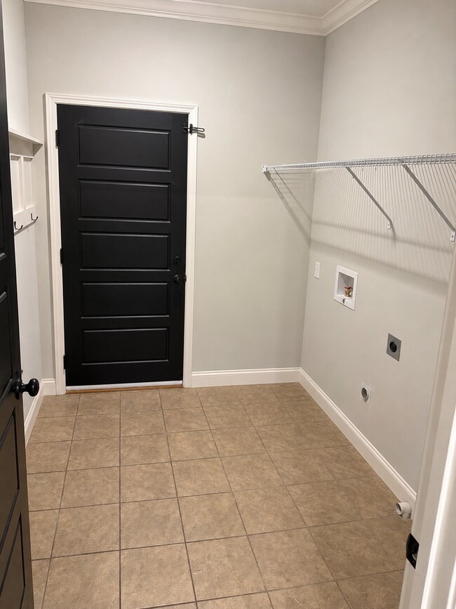 Building Photo - Pet-Friendly 3-Bedroom Home in Mill Creek