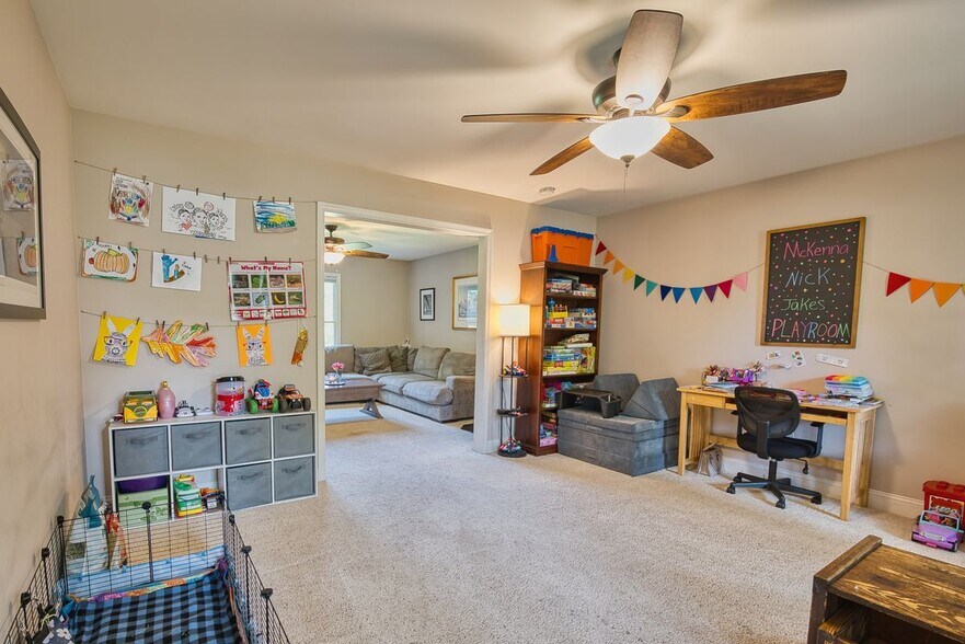 Building Photo - 930 Kimberly Way