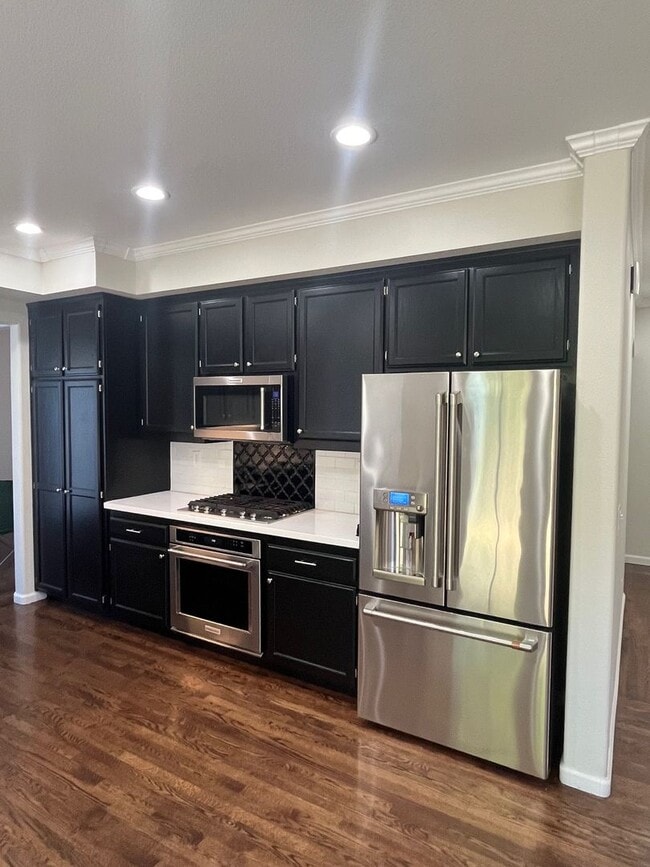 Building Photo - Updated 4 Bedroom 3 Bathroom Single Family...