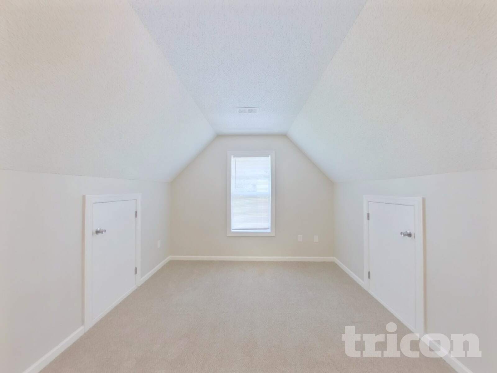 Building Photo - 423 Riverwalk Dr NW
