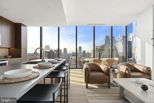 Building Photo - 210 S 12th St