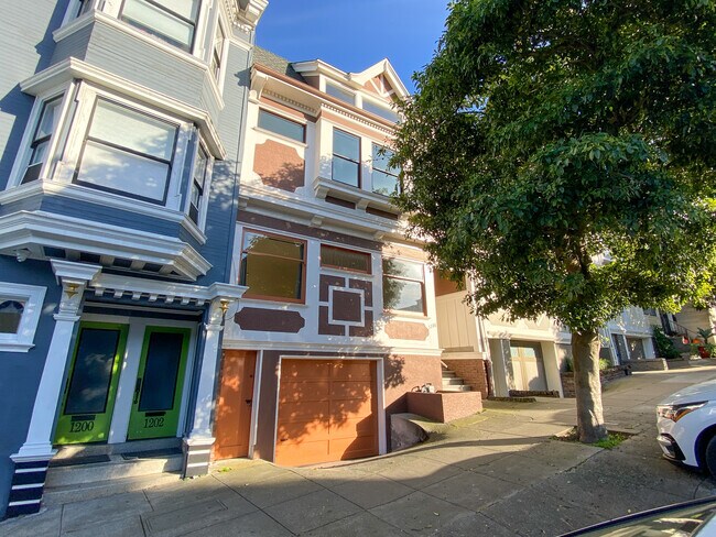 Primary Photo - 1208 Arguello Blvd