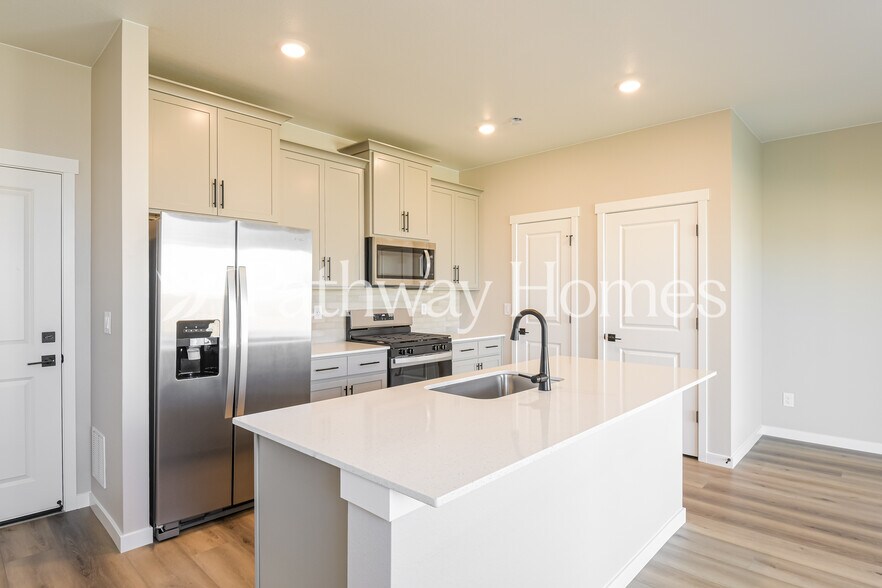 Building Photo - 18043 E 94th Pl