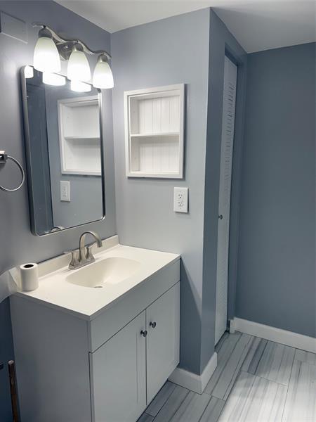 Building Photo - 7630 Westwood Dr