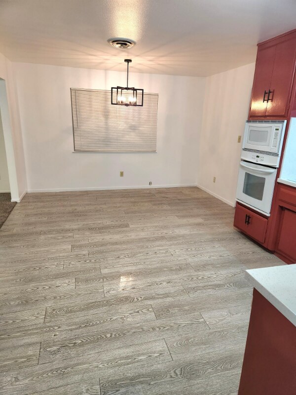 Building Photo - 8441 Skye Dr