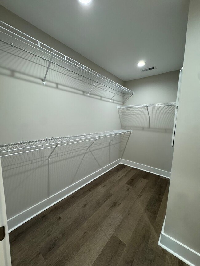 Building Photo - 133 Brawley Villas Pl