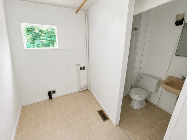 Building Photo - 4830 Wilson Rd