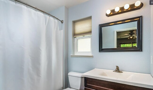 Building Photo - Charming 3-Bedroom Home in Peaceful Sonora...