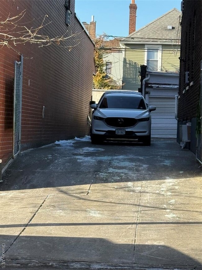 Building Photo - 35-50-50 92nd St