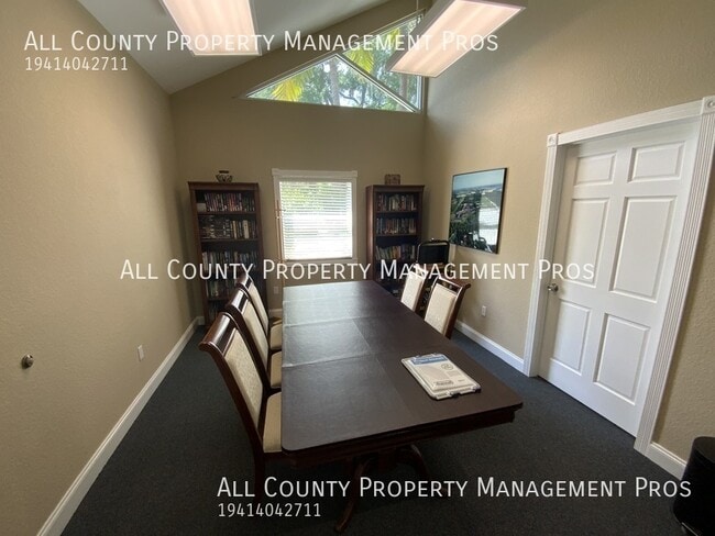 Building Photo - 5207 Manorwood Dr