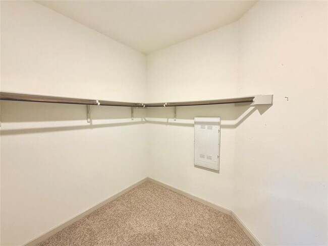 Building Photo - 3008 Louris Ln