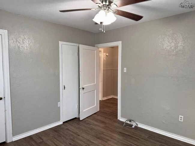 Building Photo - 2015 Polk St