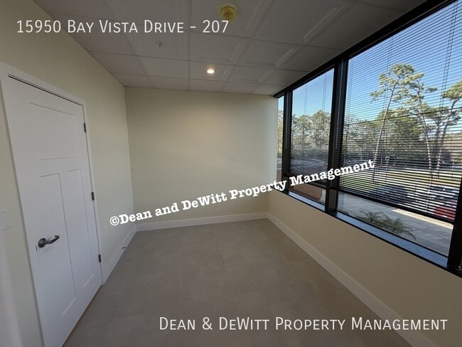 Building Photo - 15950 Bay Vista Dr