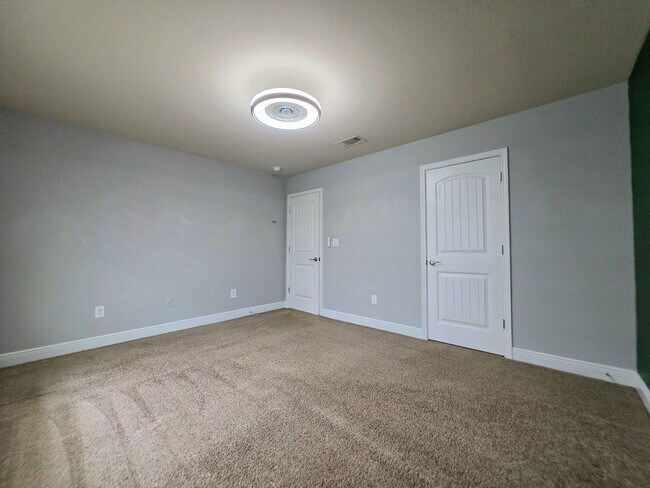 Building Photo - 14645 Birkdale Dr