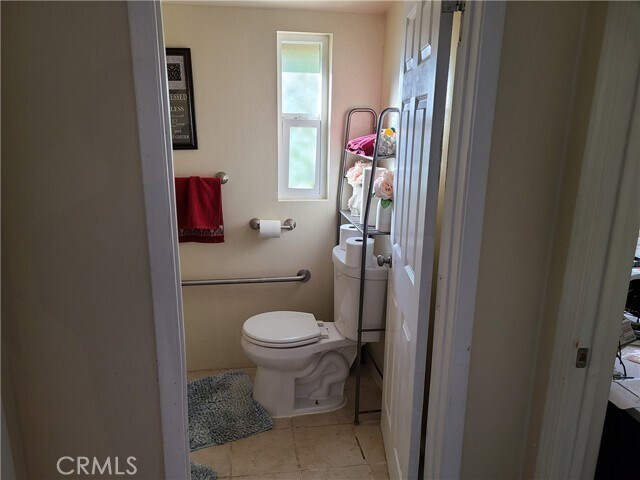 Building Photo - 11685 Holmes Ave