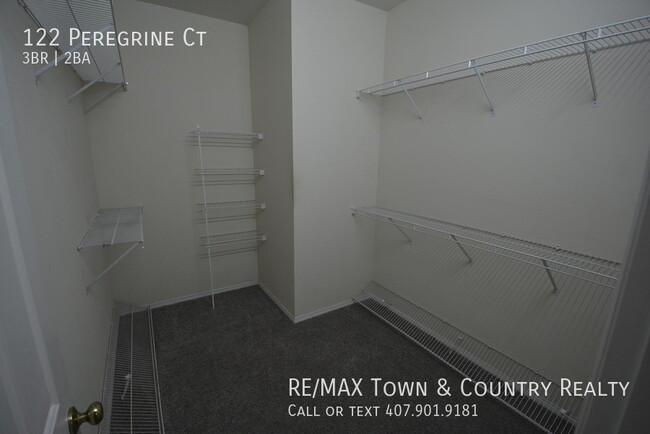 Building Photo - 122 Peregrine Ct