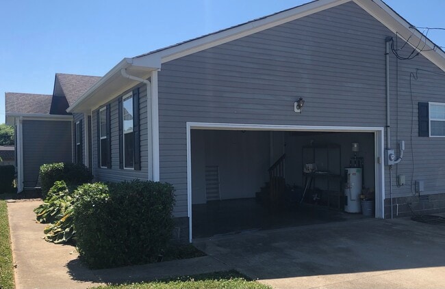Extra storage! - 603 Avondale Rd