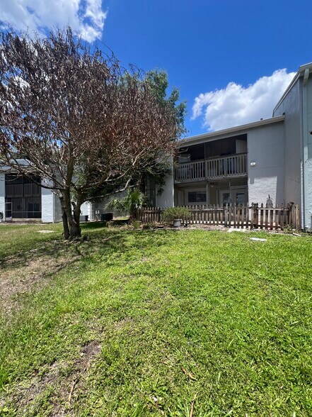 Building Photo - 4146 Plantation Cove Dr