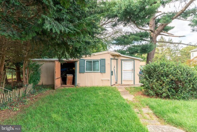 Building Photo - 694 Welsh Rd