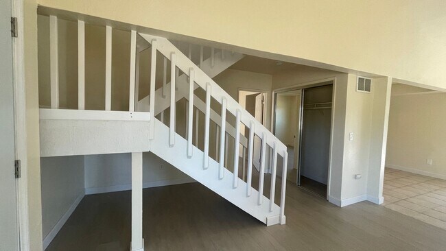 Building Photo - 3 BDRM, 2BA+ Attached Garage in San Marcos...