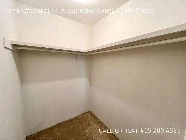 Building Photo - Beautiful 2 Bedroom 1 Bathroom Close to Fr...