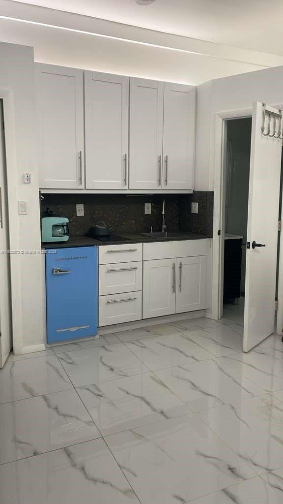 Building Photo - 1150 Normandy Dr