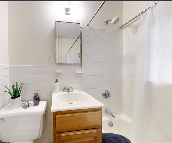 Building Photo - 1149 Commonwealth Ave