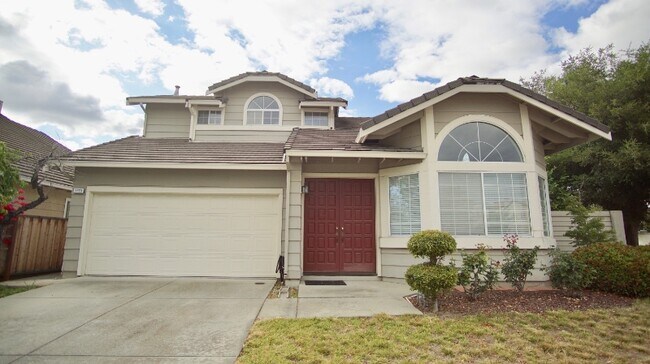 Building Photo - 1323 Chessington Dr