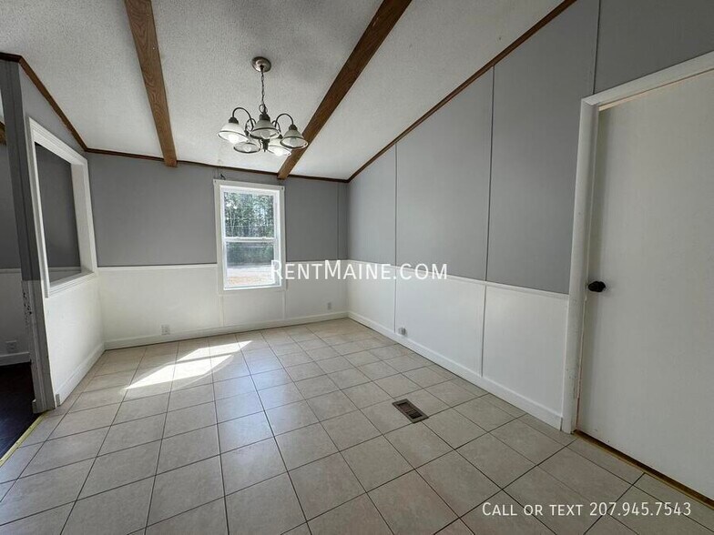 Building Photo - 92 Park Dr