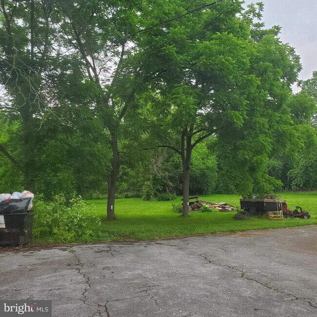 Building Photo - 12512 Stone Bridge Dr