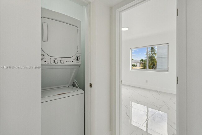 Building Photo - 740 82nd St