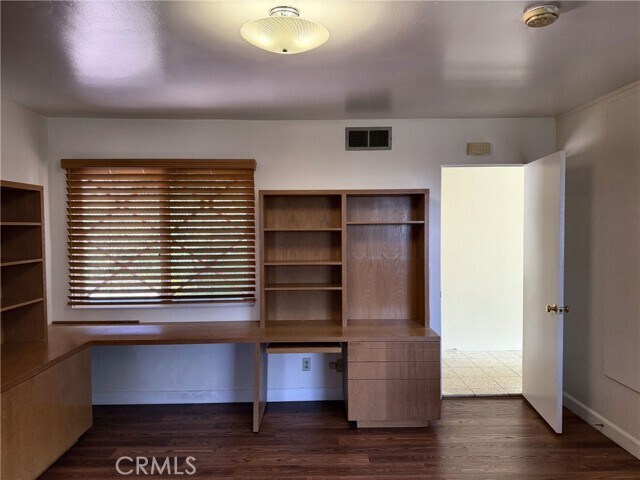 Building Photo - 28845 Briarhurst Dr