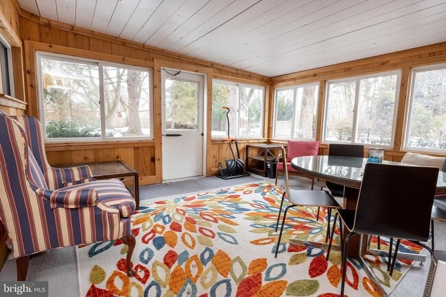 Building Photo - 6106 Lower York Rd