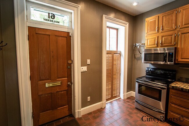 Building Photo - 61 Mulberry St