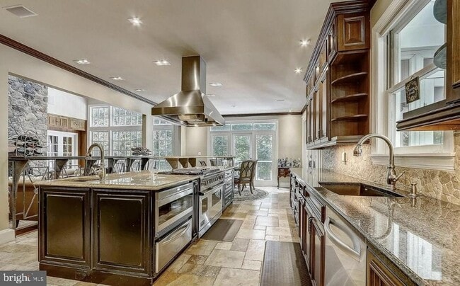 Building Photo - 13731 Canal Vista Ct