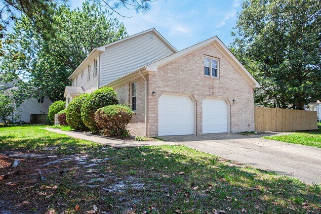 Building Photo - 1513 Narbonne Ct