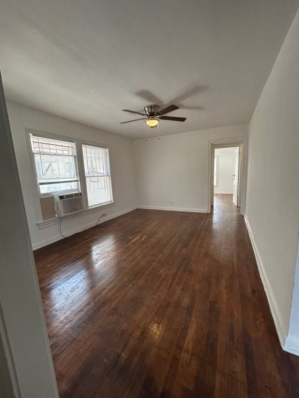 Building Photo - 2322 W Olmos Dr