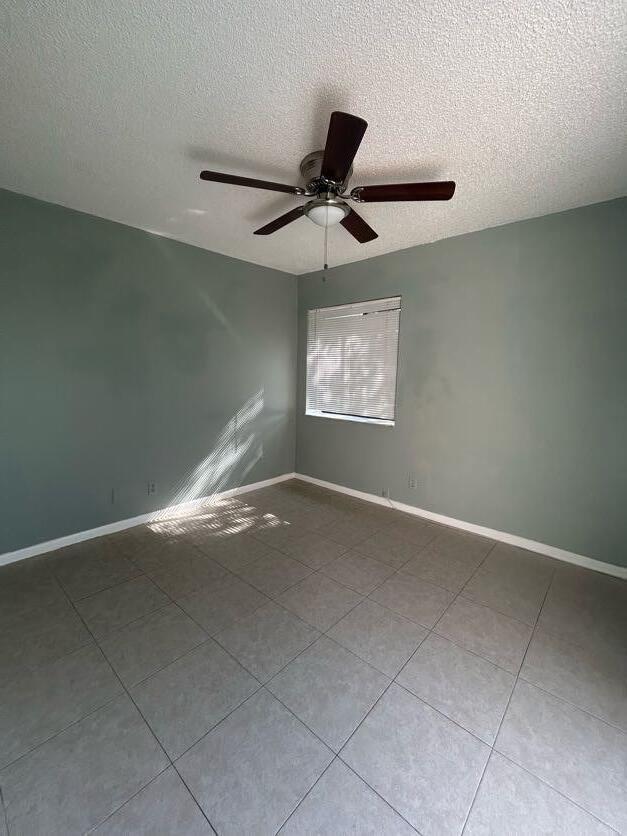 Building Photo - 2211 White Pine Cir