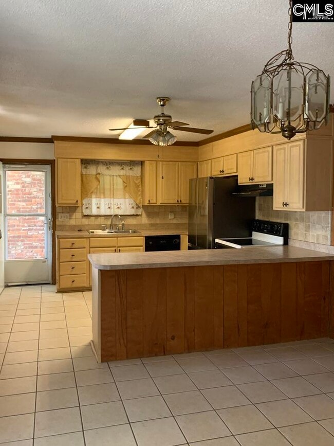 Building Photo - 1031 Delta Dr