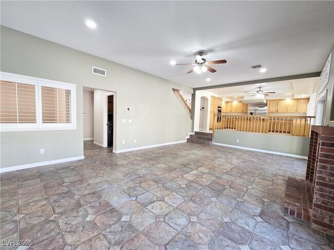 Building Photo - 2522 Furnace Creek Ave