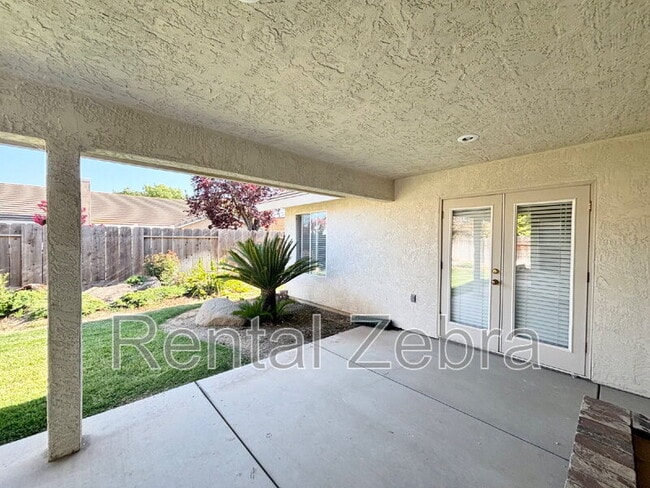 Building Photo - 746 Wren Ct