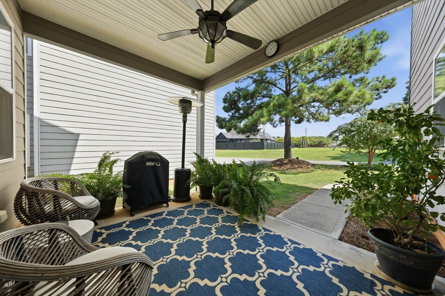 Building Photo - 20264 Harroway Dr