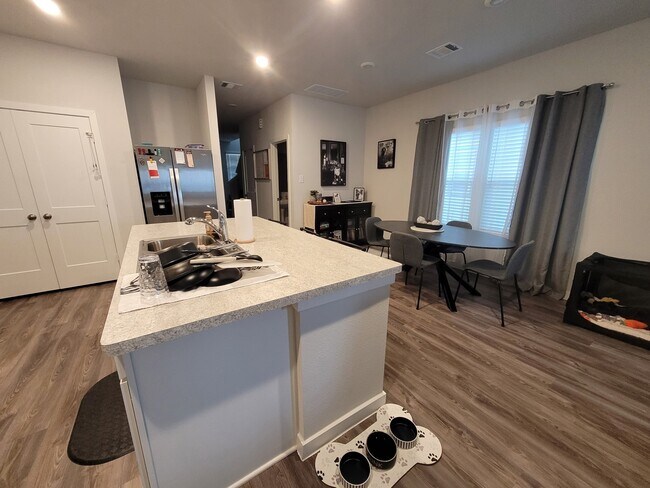 Building Photo - 16975 Pandora Wy