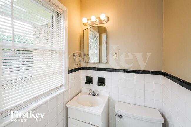 Building Photo - 1618 Willey St