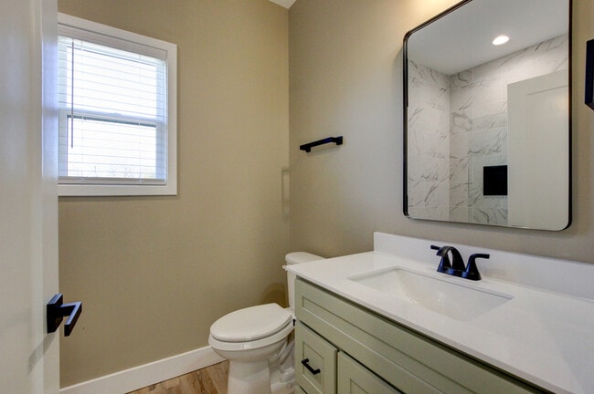 Building Photo - 102 Rosenwald St