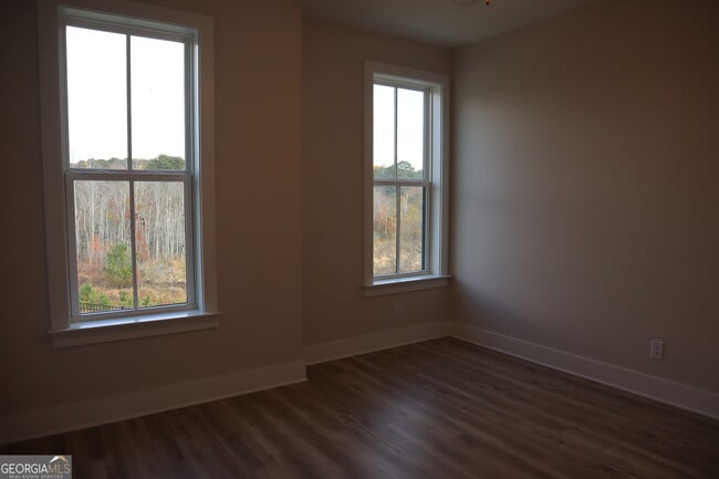 Building Photo - 692 Urban Grange Wy