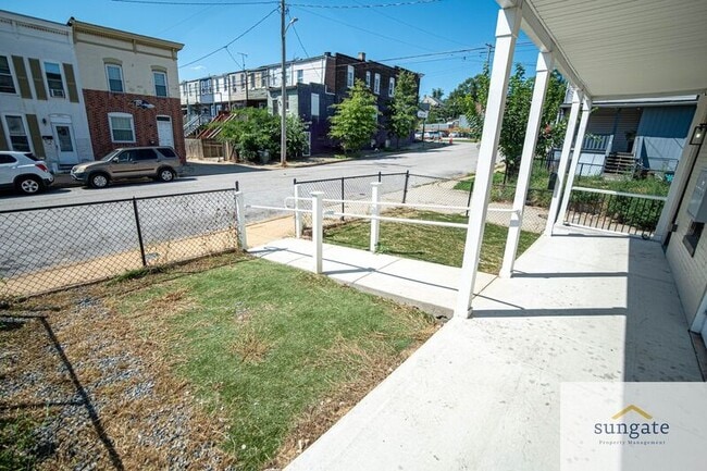 Building Photo - 1602 Cypress St