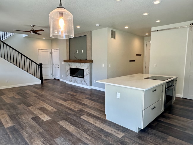 Building Photo - ****MOVE IN SPECIAL***  Move in Before February 20, 2026 and receive $500 off of 1st Month's Rent!!