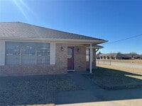 Building Photo - 1002 Harbor Lakes Dr